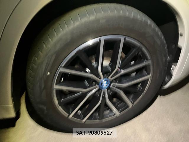 Bmw iX1 2023-09 8658215-6