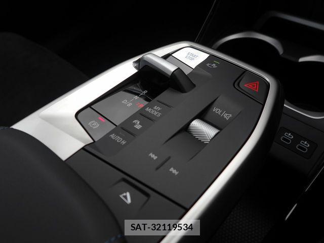 Bmw iX2 2025-03 1264272-14