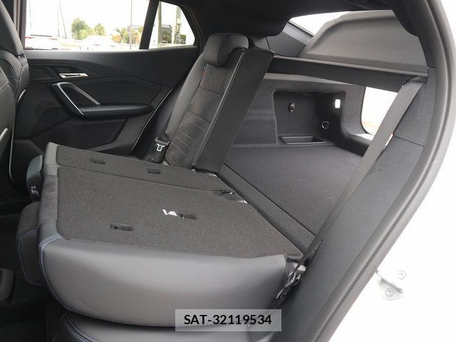 Bmw iX2 2025-03 1264272-22
