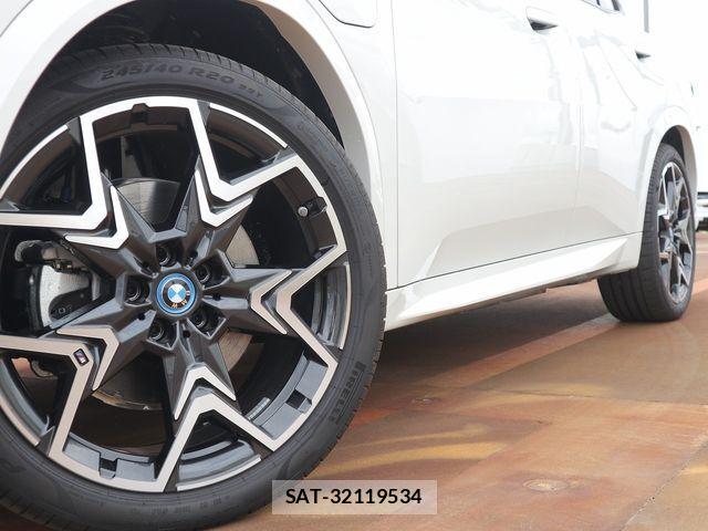Bmw iX2 2025-03 1264272-2