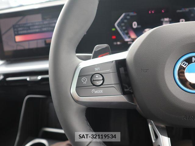 Bmw iX2 2025-03 1264272-8