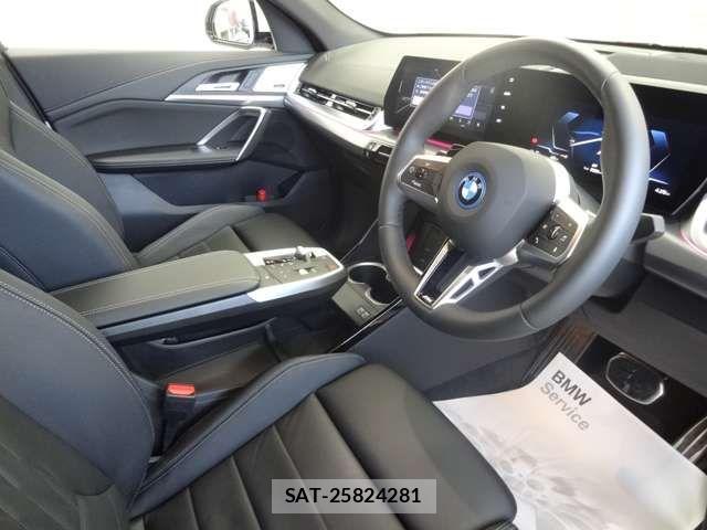 Bmw iX2 2024-09 1353503-8