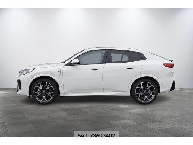 Bmw iX2 2024-08 6212034-4