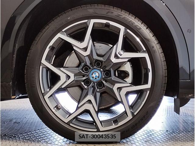 Bmw iX2 2024-11 7057675-10