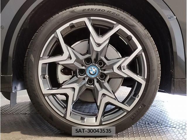 Bmw iX2 2024-11 7057675-13