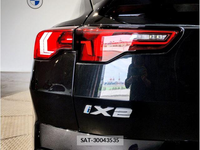 Bmw iX2 2024-11 7057675-15