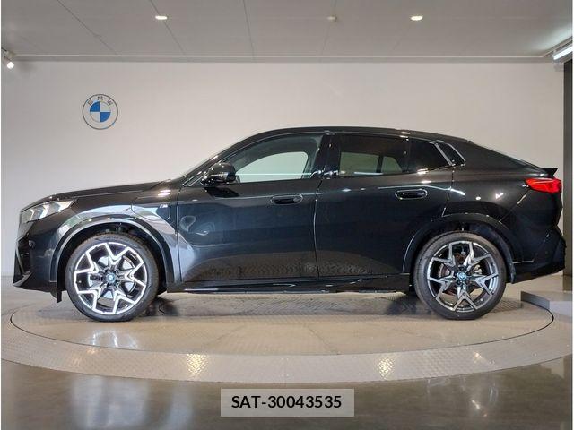 Bmw iX2 2024-11 7057675-4