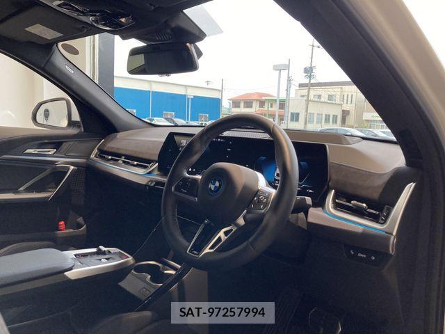 Bmw iX2 2025-09 7453204-14