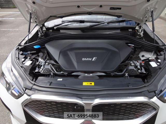 Bmw iX2 2025-04 8523770-14
