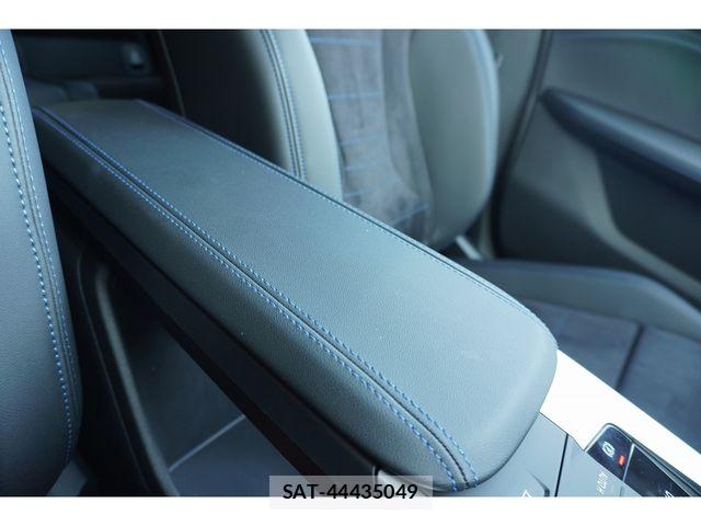 Bmw iX2 2026-04 8625998-26