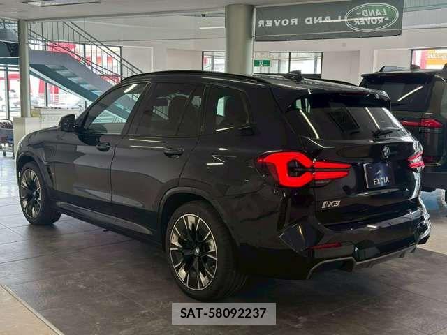 Bmw iX3 2023-09 7615252-7