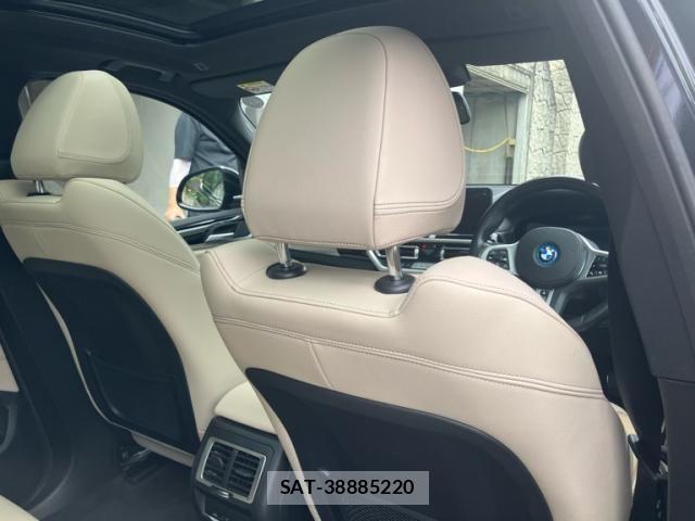 Bmw iX3 2022-06 7875536-16