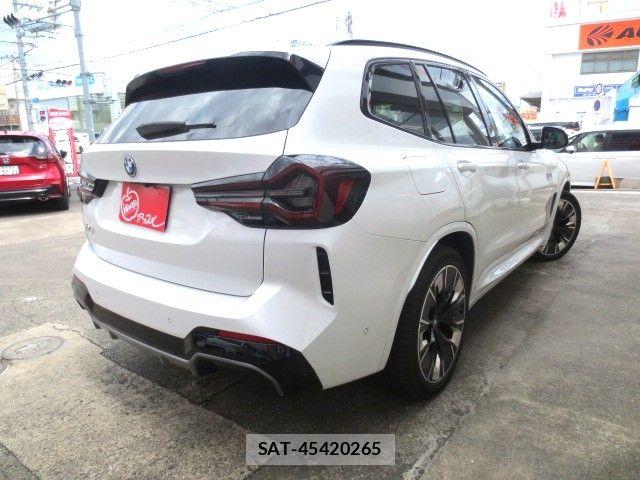 Bmw iX3 2022-09 8129206-2