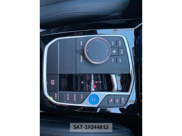 Bmw iX3 2023-06 8335076-22