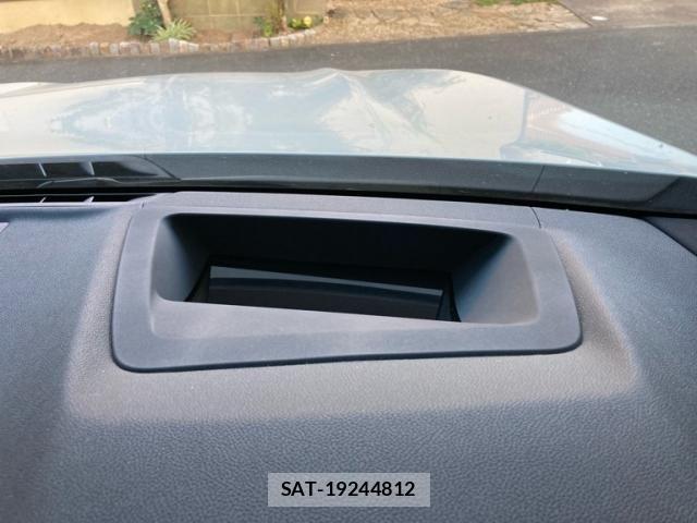 Bmw iX3 2023-06 8335076-25