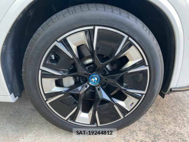Bmw iX3 2023-06 8335076-5