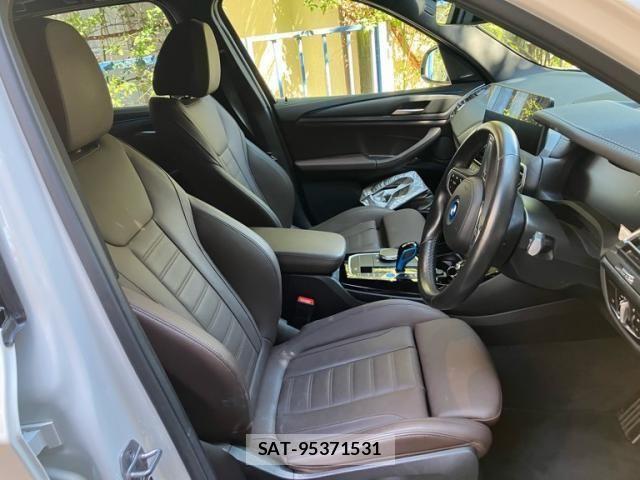 Bmw iX3 2022-07 8371474-14