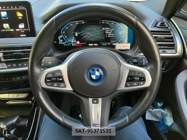 Bmw iX3 2022-07 8371474-18