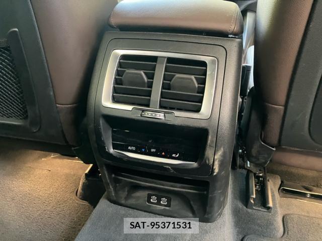 Bmw iX3 2022-07 8371474-26