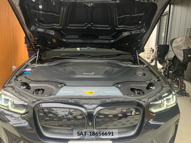 Bmw iX3 2023-03 8878875-12