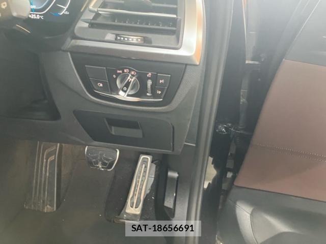 Bmw iX3 2023-03 8878875-17
