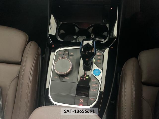 Bmw iX3 2023-03 8878875-22