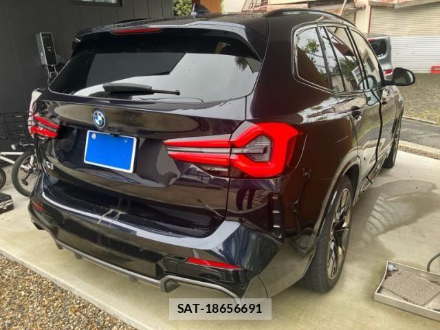 Bmw iX3 2023-03 8878875-3