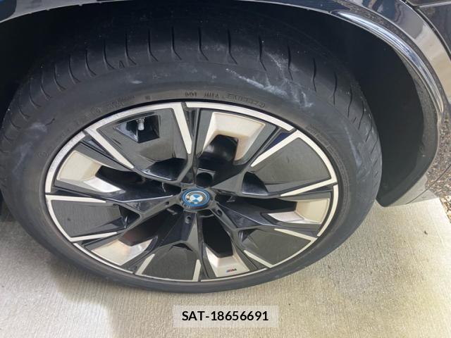 Bmw iX3 2023-03 8878875-5