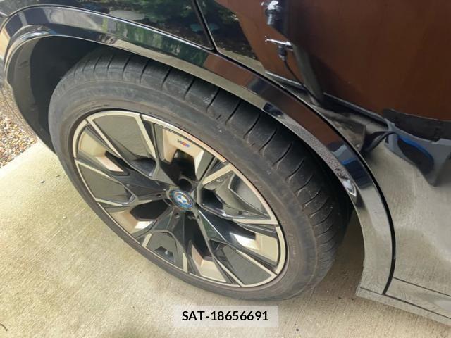 Bmw iX3 2023-03 8878875-6