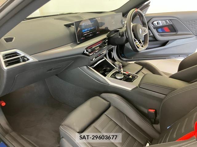 Bmw M2 2025-11 6902698-10