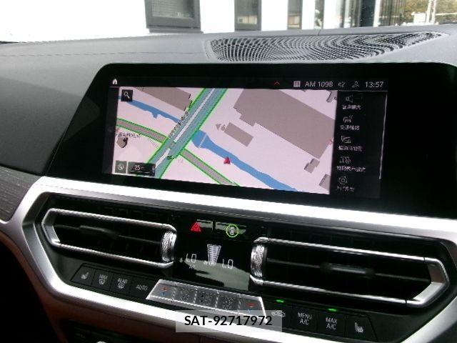 Bmw M3 2021-10 6675184-7