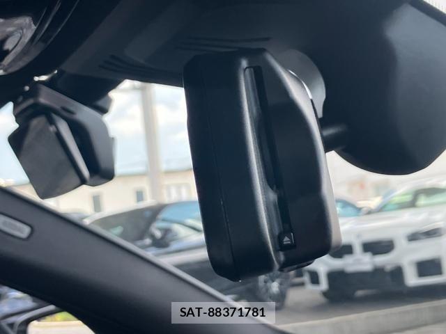 Bmw M3 2024-10 8229047-18