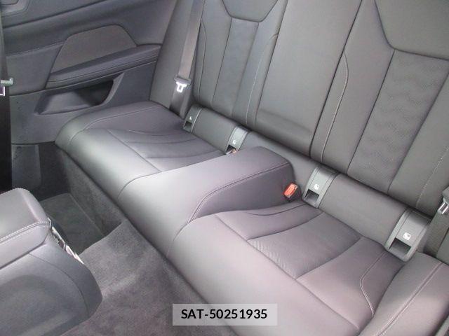Bmw M4 2023-03 3661678-12