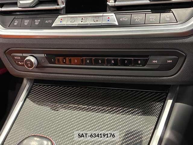 Bmw M4 2021-04 6525655-23