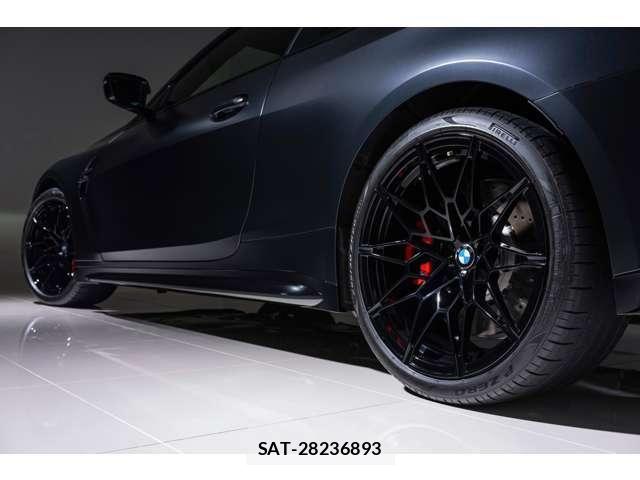 Bmw M4 2021-11 8206608-9