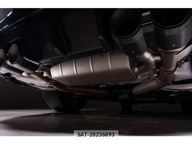 Bmw M4 2021-11 8206608-25