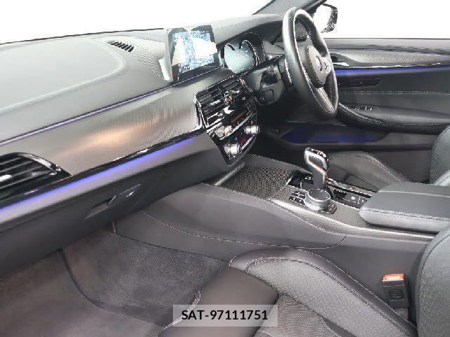 Bmw M5 2018-07 3661689-15