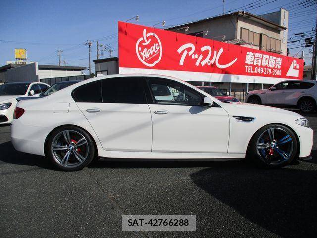 Bmw M5 2013-06 6610815-6