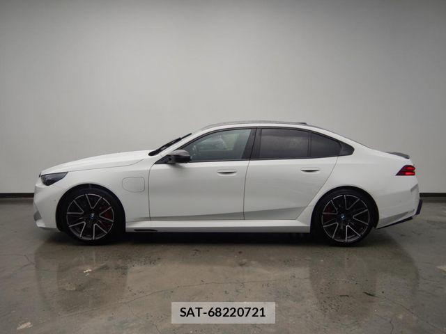 Bmw M5 2025-11 7960684-15