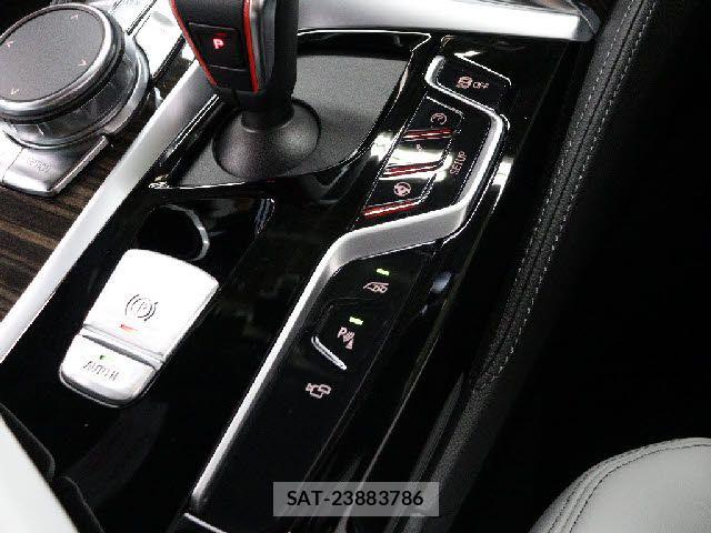 Bmw M5 2019-12 8828052-12