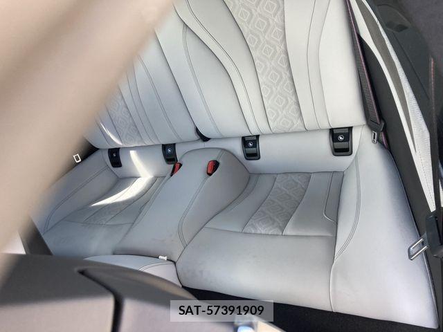 Bmw M8 2022-12 8626001-10