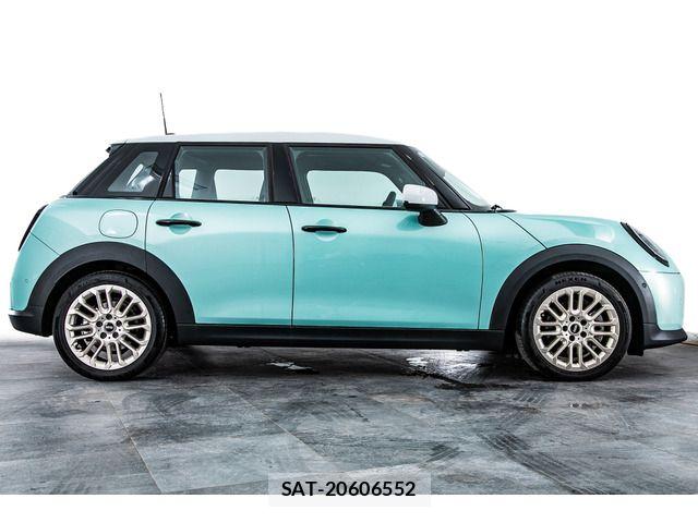 Bmw MINI 2024-12 7782983-13
