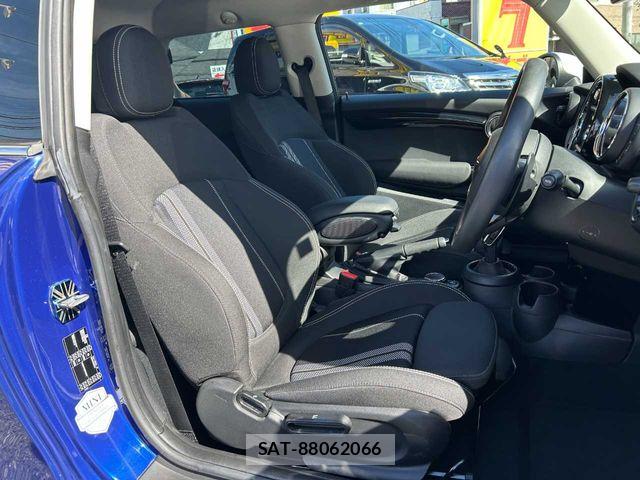 Bmw MINI 2018-10 8364948-17