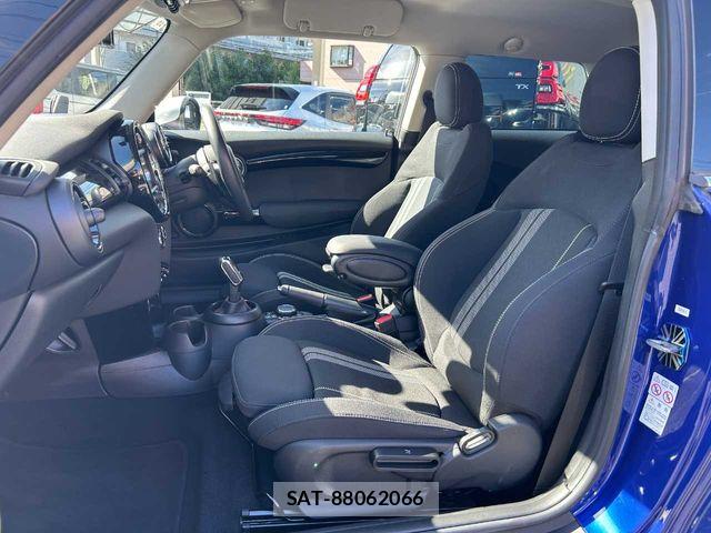 Bmw MINI 2018-10 8364948-23