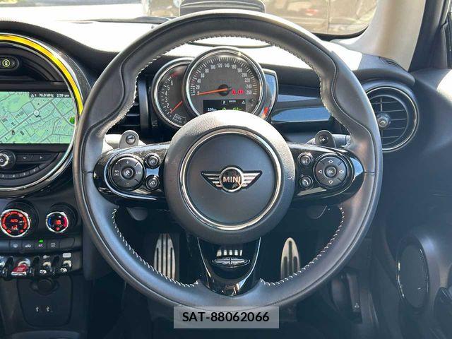 Bmw MINI 2018-10 8364948-2