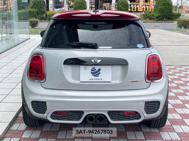 Bmw MINI 2016-10 8364949-14