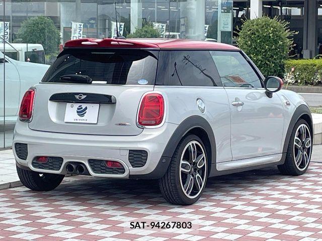 Bmw MINI 2016-10 8364949-16