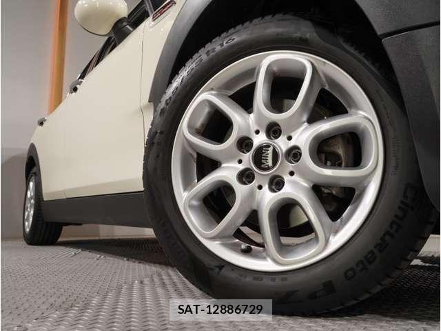 Bmw MINI 2019-07 8523784-16