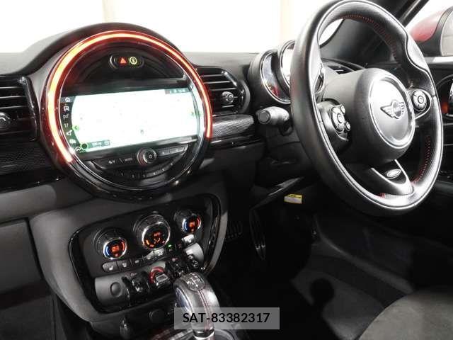 Bmw MINI CLUBMAN 2018-10 5860664-17