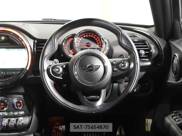 Bmw MINI CLUBMAN 2019-02 5860669-16